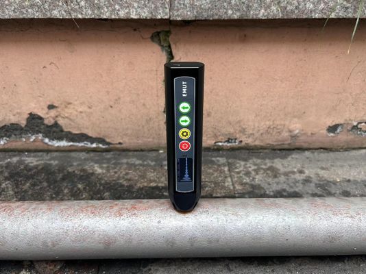 Μια σάρωση EMAT Air Coupling Υπερήχων μετρητή πάχους με υψηλή θερμοκρασία επιφάνειας